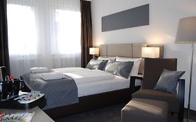 Dom Hotel Am Roemerbrunnen